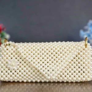 شنطة خرز ابيض